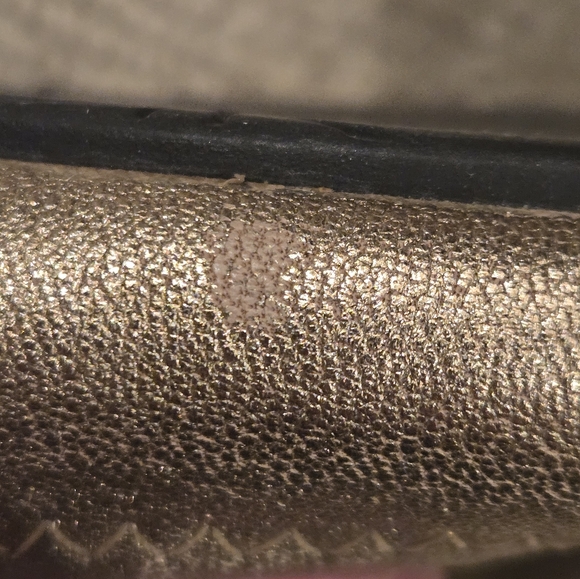 Brighton Gold metallic ballet flats with silver heart - Picture 10 of 10